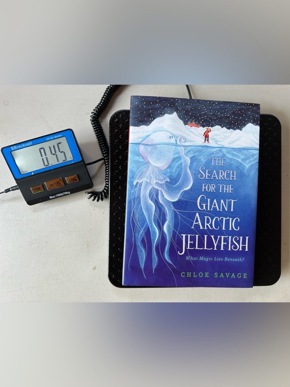 The Search for the Giant Arctic Jellyfish Book - Chloe Savage - Picture 9 of 9